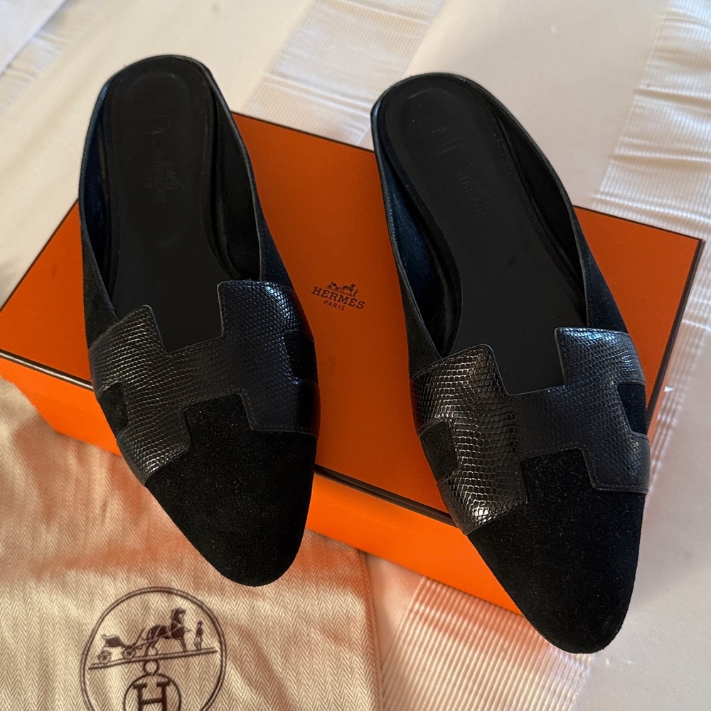 Hermes Black women’s Loafers